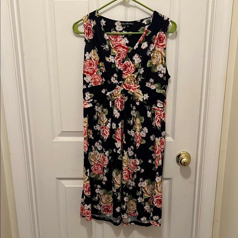 Floral Sleeveless Dress - Black and Pink XL
